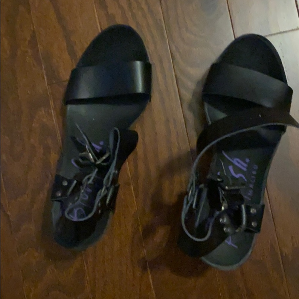 Blowfish sandals